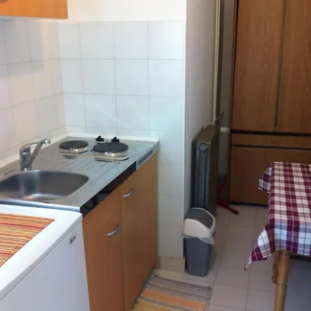 Apartamento Farac - Dalmatinska 32 *